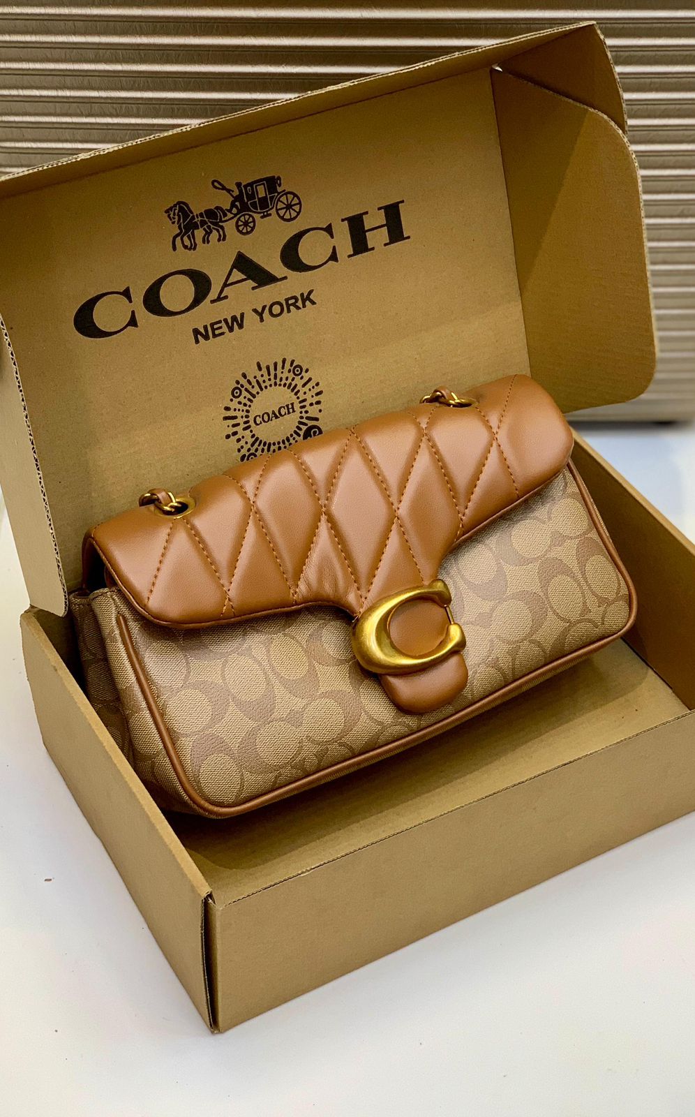 Coach Iconic Classic