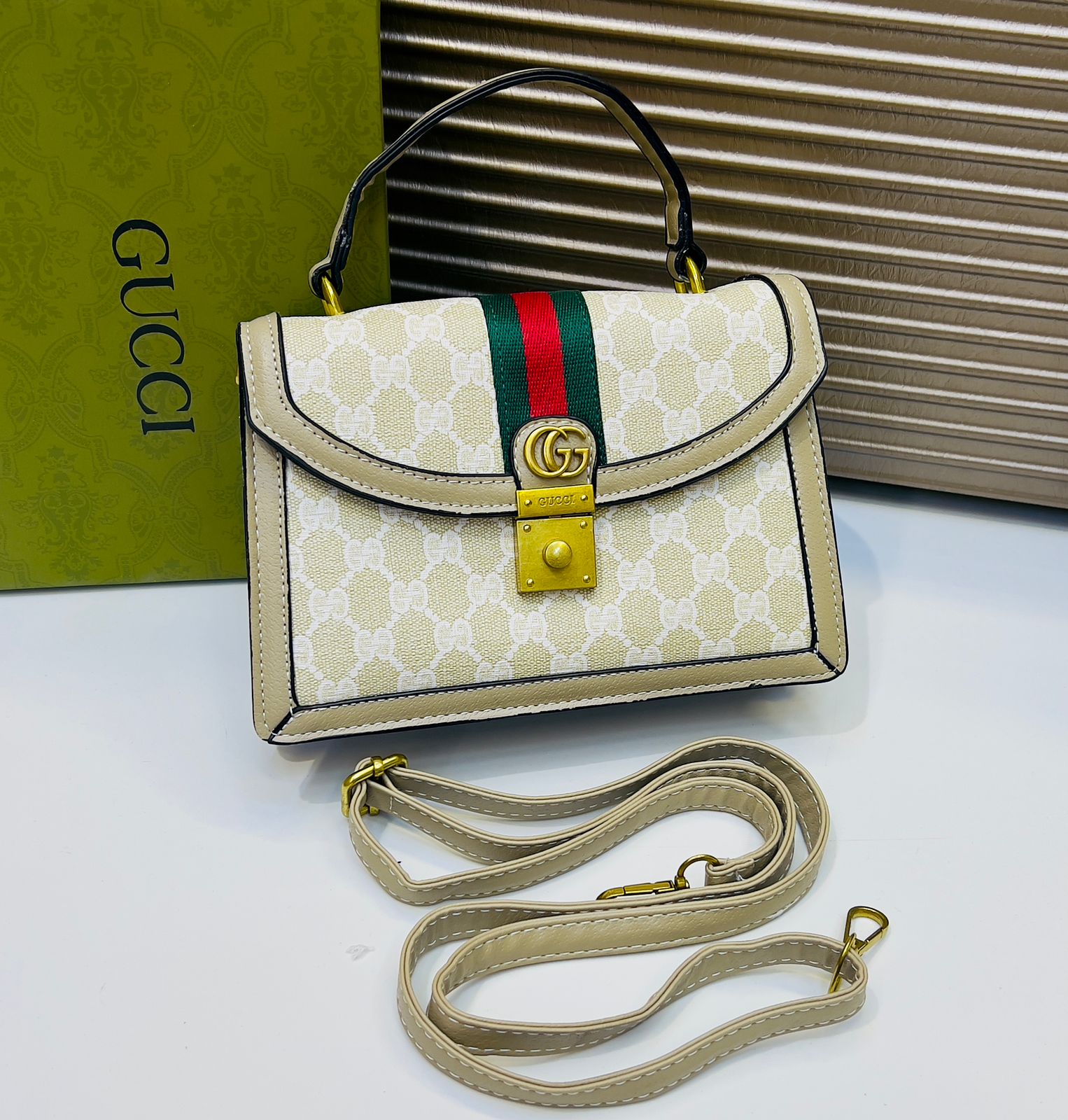 Chic & Gucci Bag