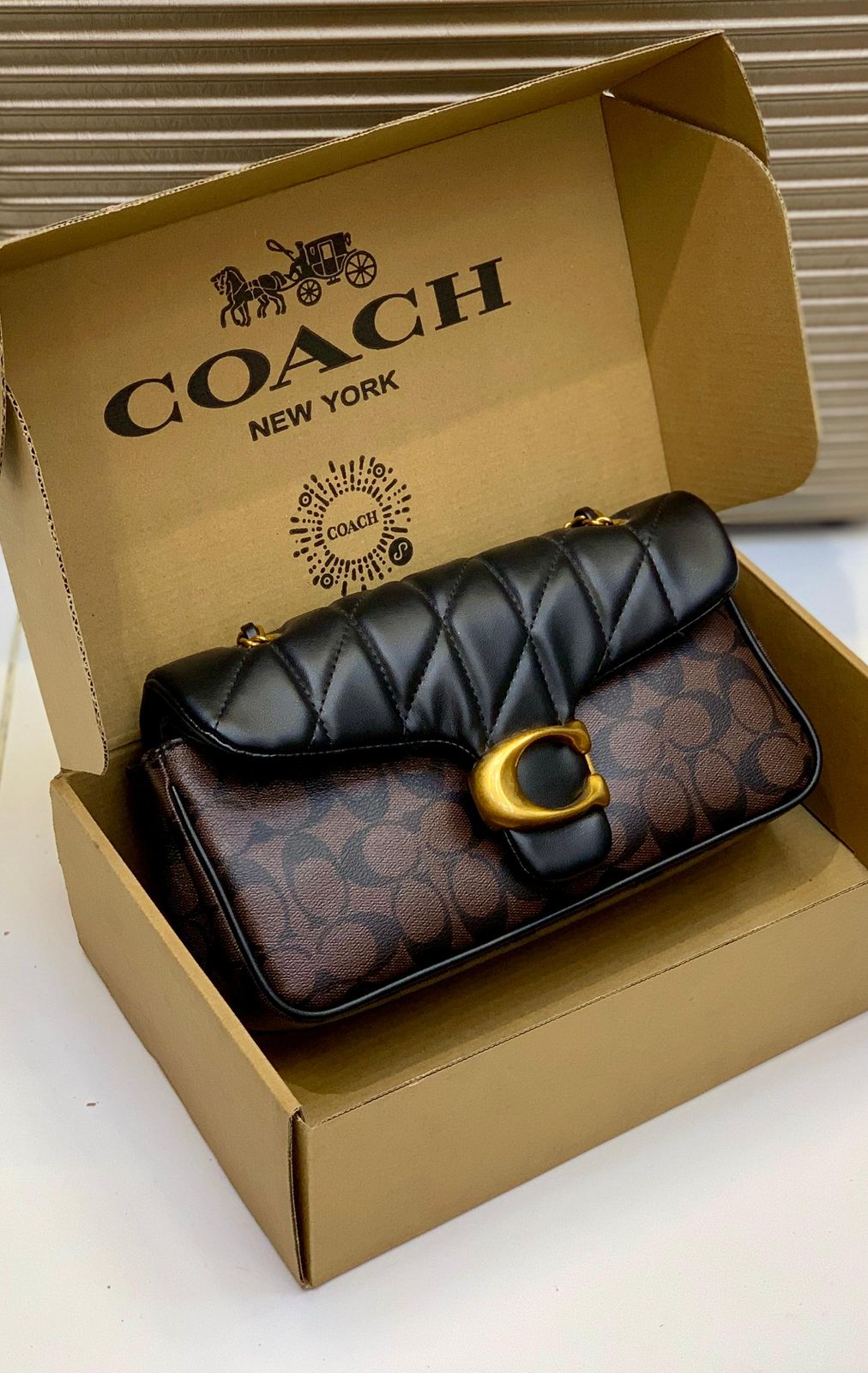 Coach Iconic Classic
